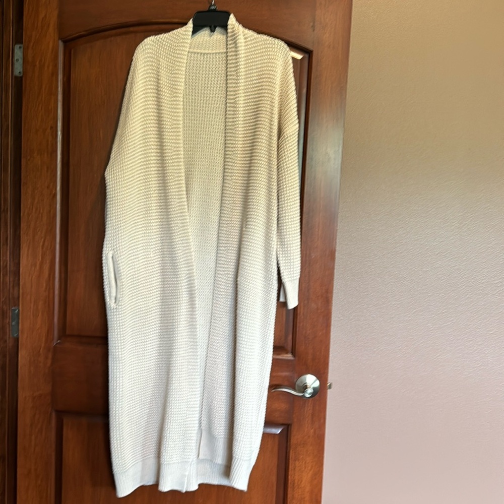 Long sweater cable knit